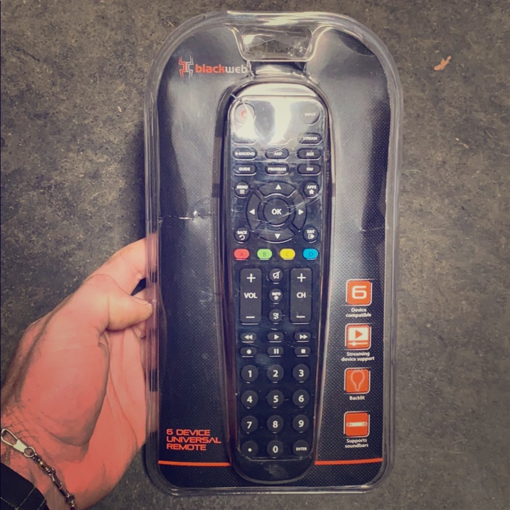 BlackWeb - 6 device - universal remote